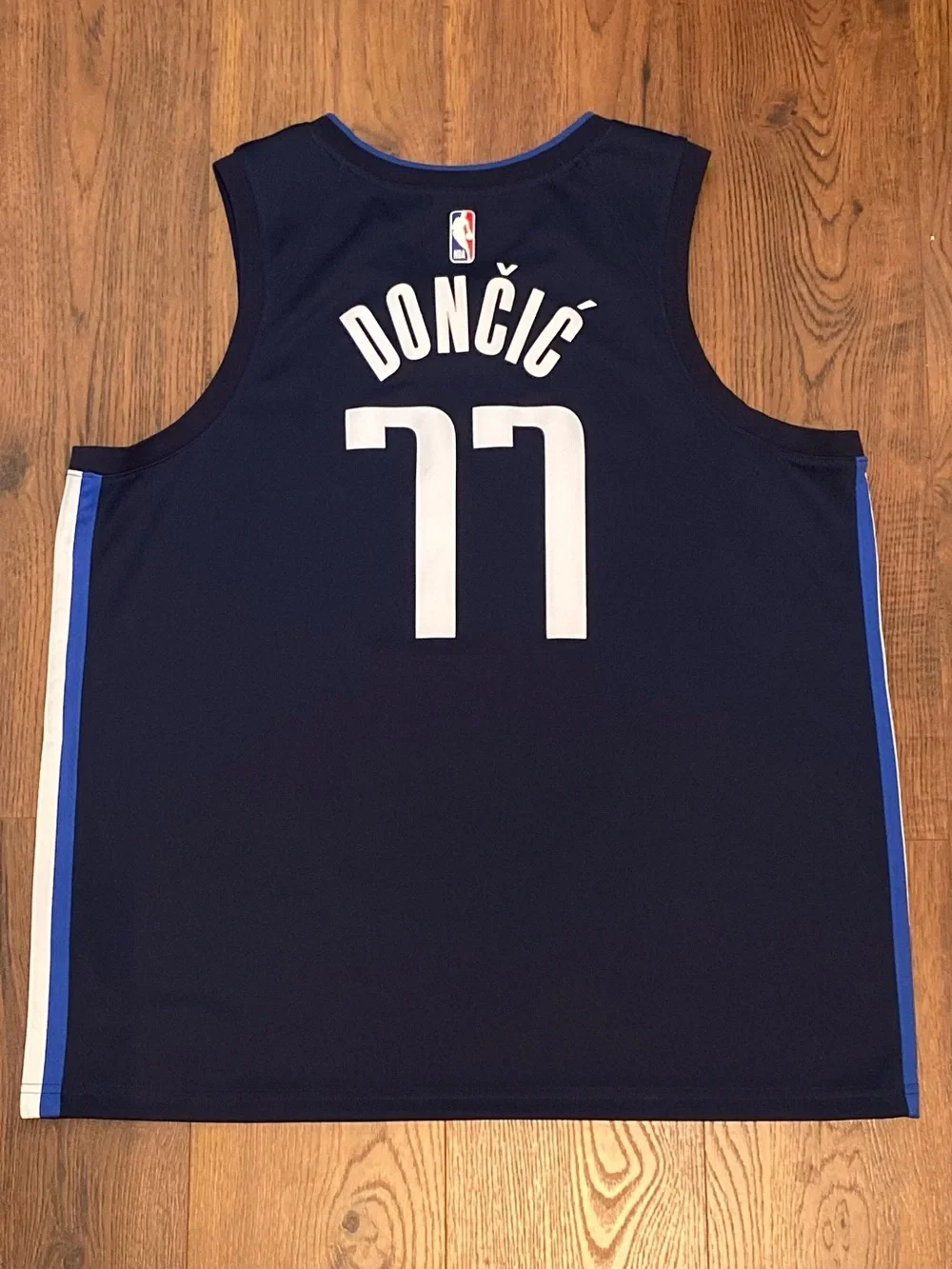 Jordan Dallas Mavericks Luka Dončić #77 Statement Swingman Jersey XXL/56
